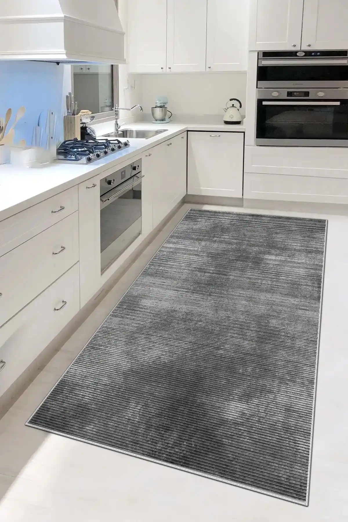 Mutfak Dekorasyonunda Kullanılan Kesme ve Life Decortiva Halıları Karşılaştırması