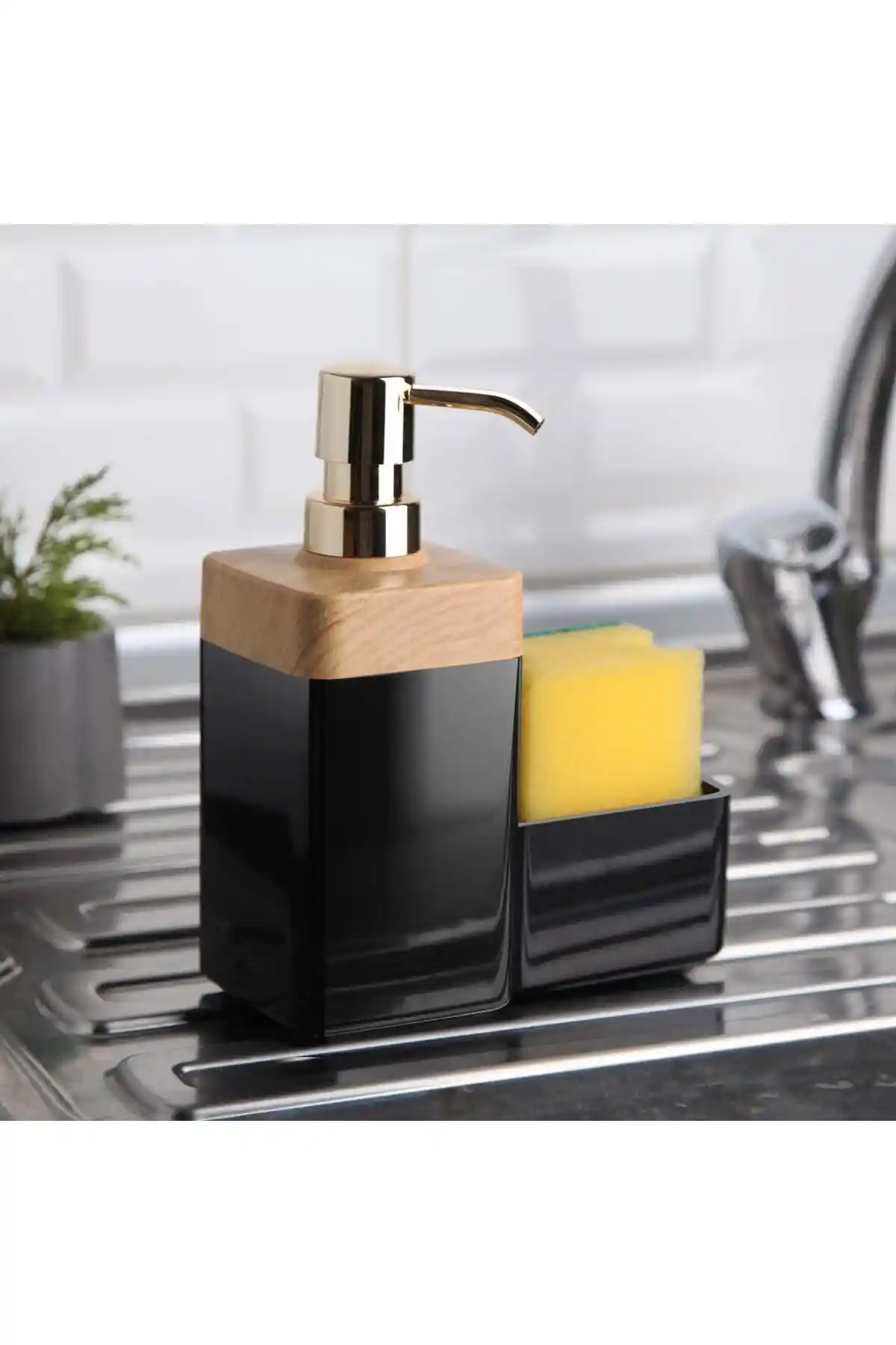 Mutfak Sıvı Sabunluk ve Deterjanlık Karşılaştırması: Hangi Ürün Daha Uygun