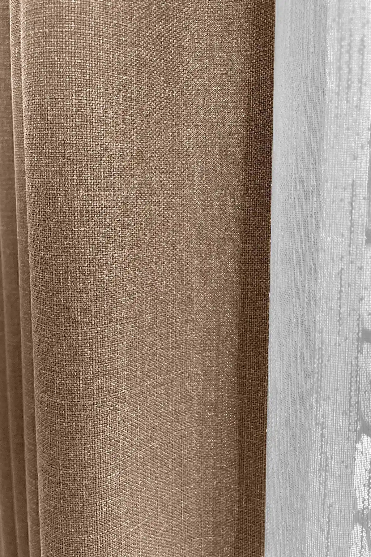 OnyxHome Paris Keten ve SasoHome Ethnic African Perde Karşılaştırması