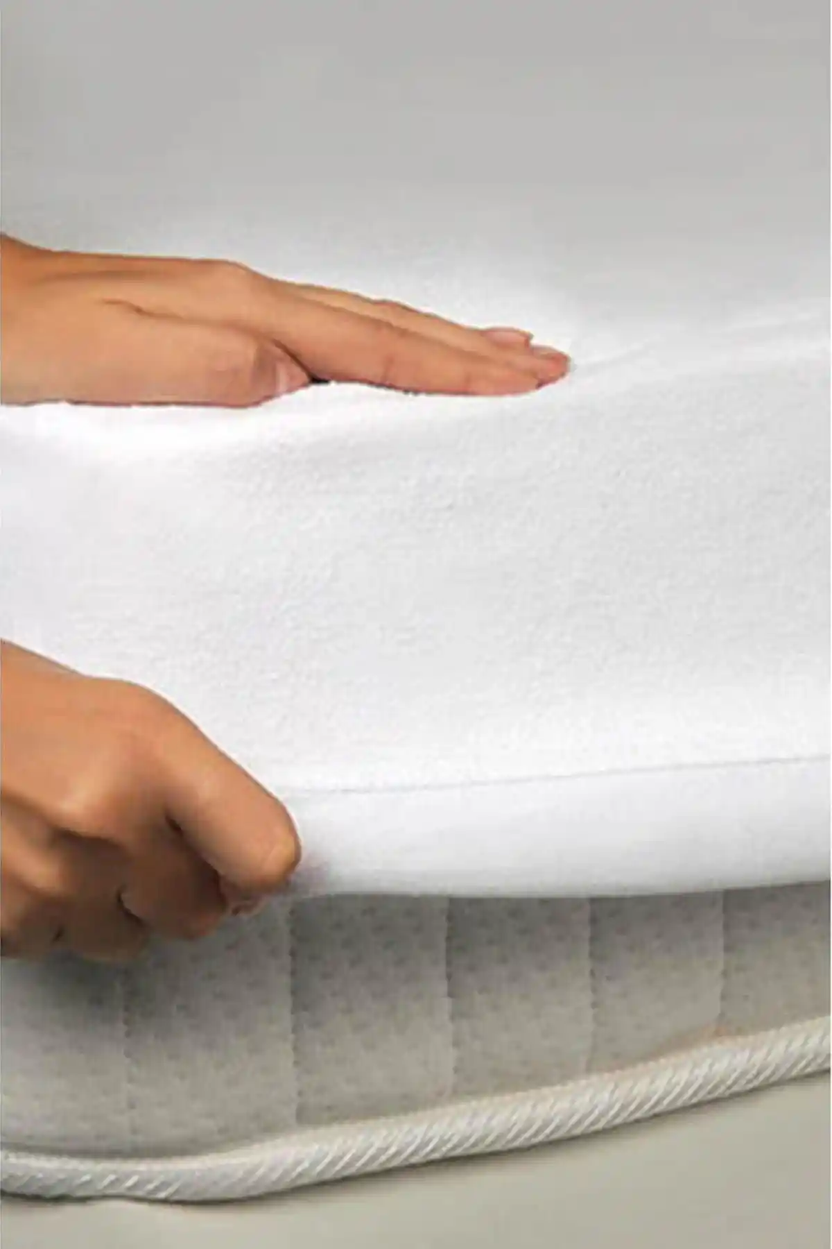 Özdilek Fitted Sıvı Geçirmez Bebek Alezi: Güvenli ve Konforlu Bebek Bakımı İçin Mükemmel Seçenek