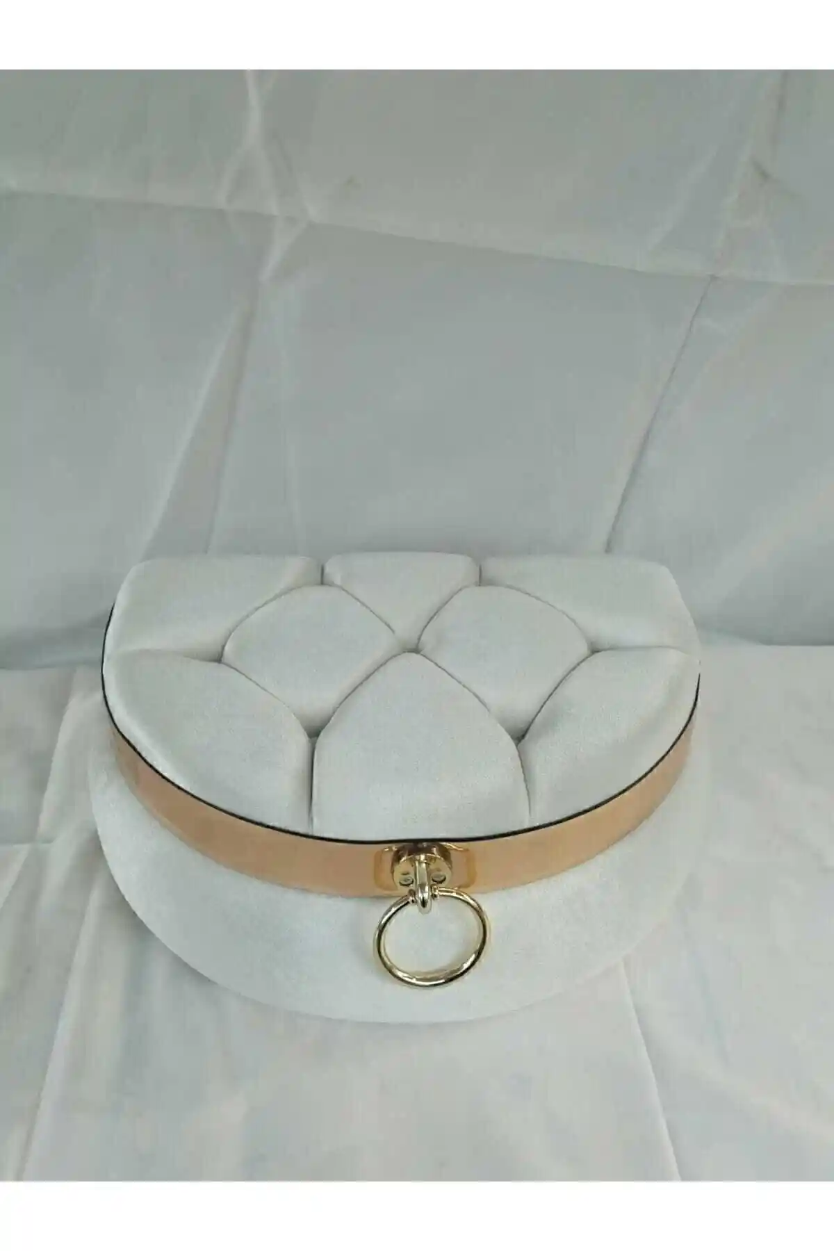 ÖzkınaEvi Gelin Çeyiz Makyaj Sandığı Modern ve Klasik Tarzın Uyumu ile Şık Saklama Çözümü