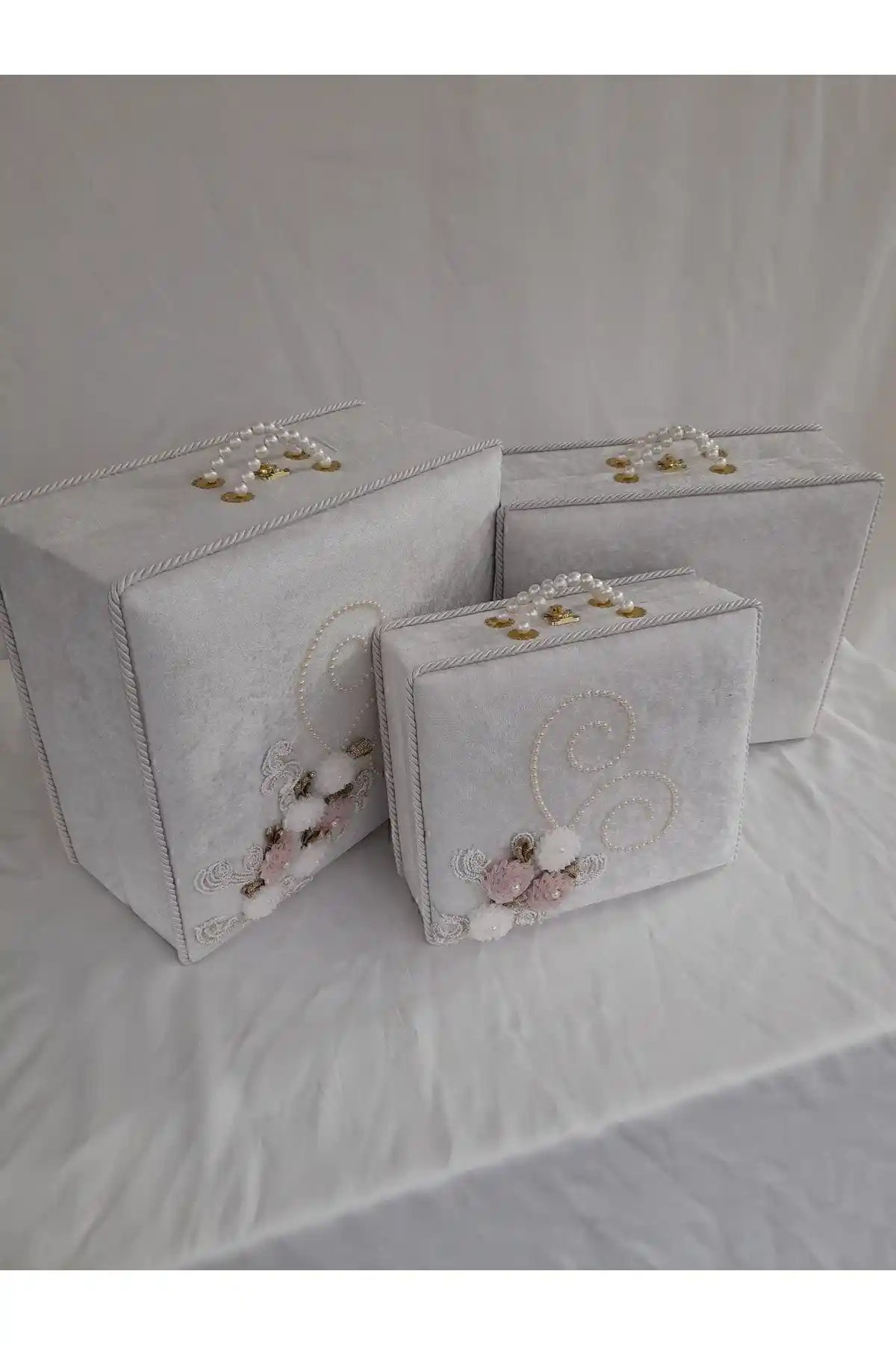 ÖzkınaEvi Rustik ve Klasik Tarzda Estetik ve Dayanıklı San<dı>k Seti Üçlü Çeyiz ve Dekorasyon