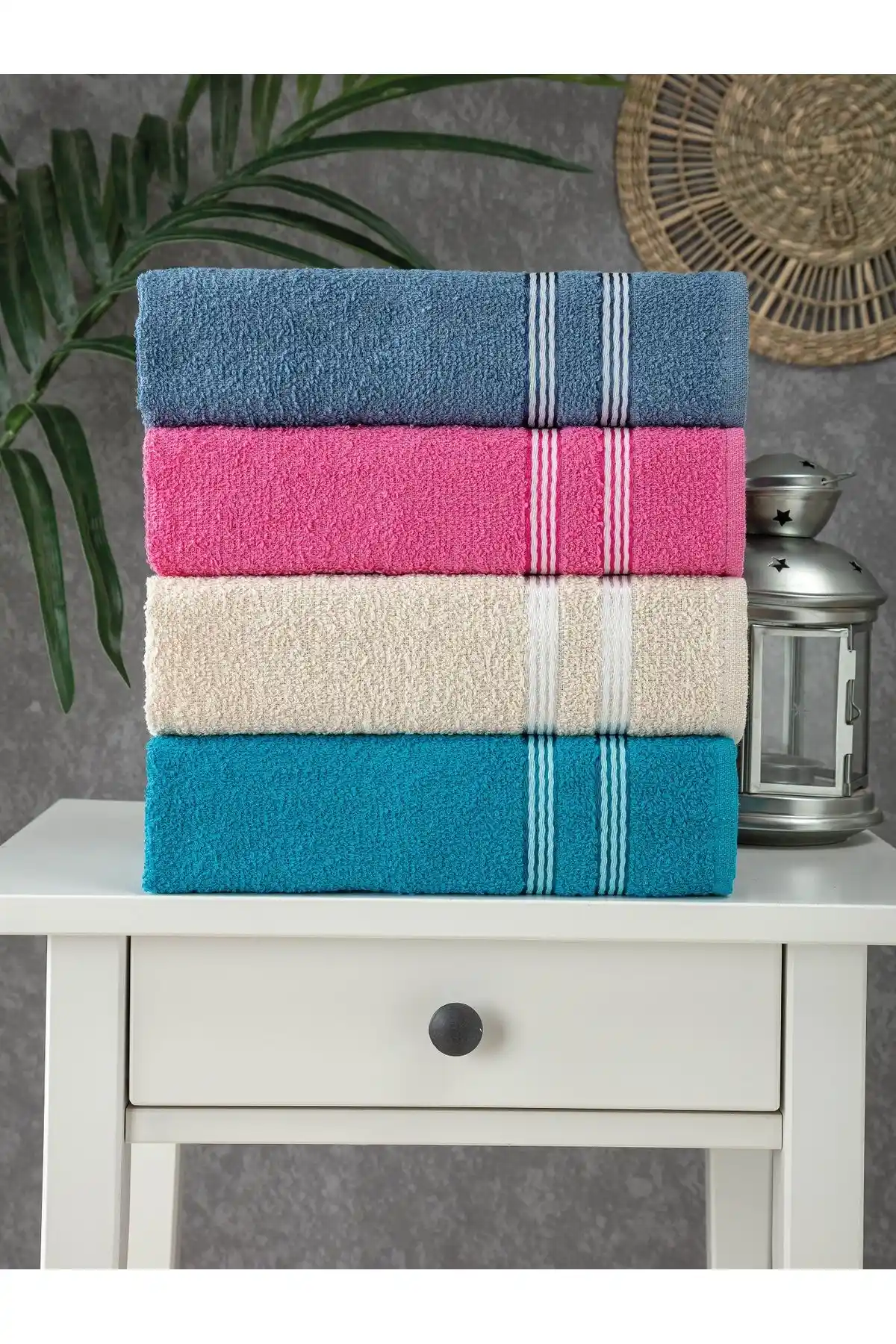 Pamira 4'lü El ve Yüz Havlu Seti: Şık ve Fonksiyonel Ev Dekorasyonu İçin Ideal Seçenek