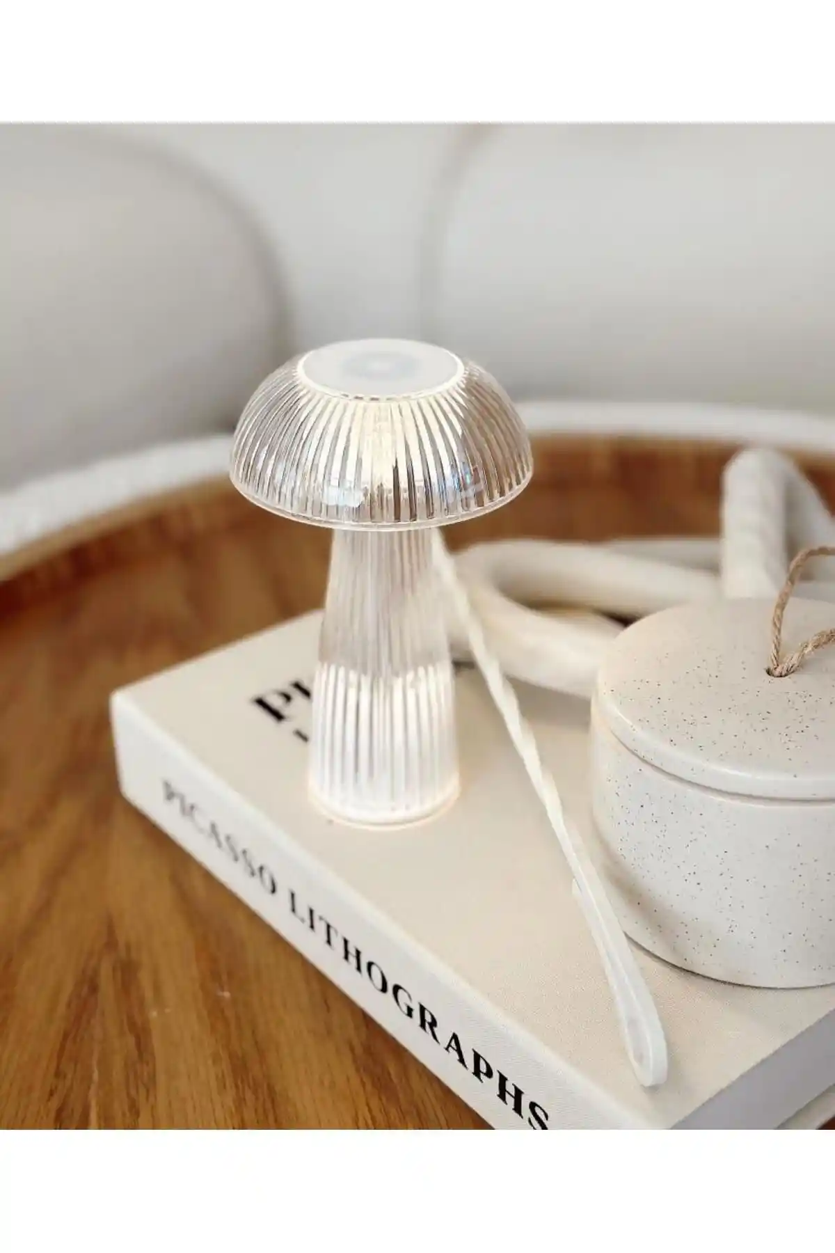 PEKİBU Mantarlı Model Pilli LED Lamba: Modern ve Taşınabilir Masaüstü Aydınlatma Çözümü