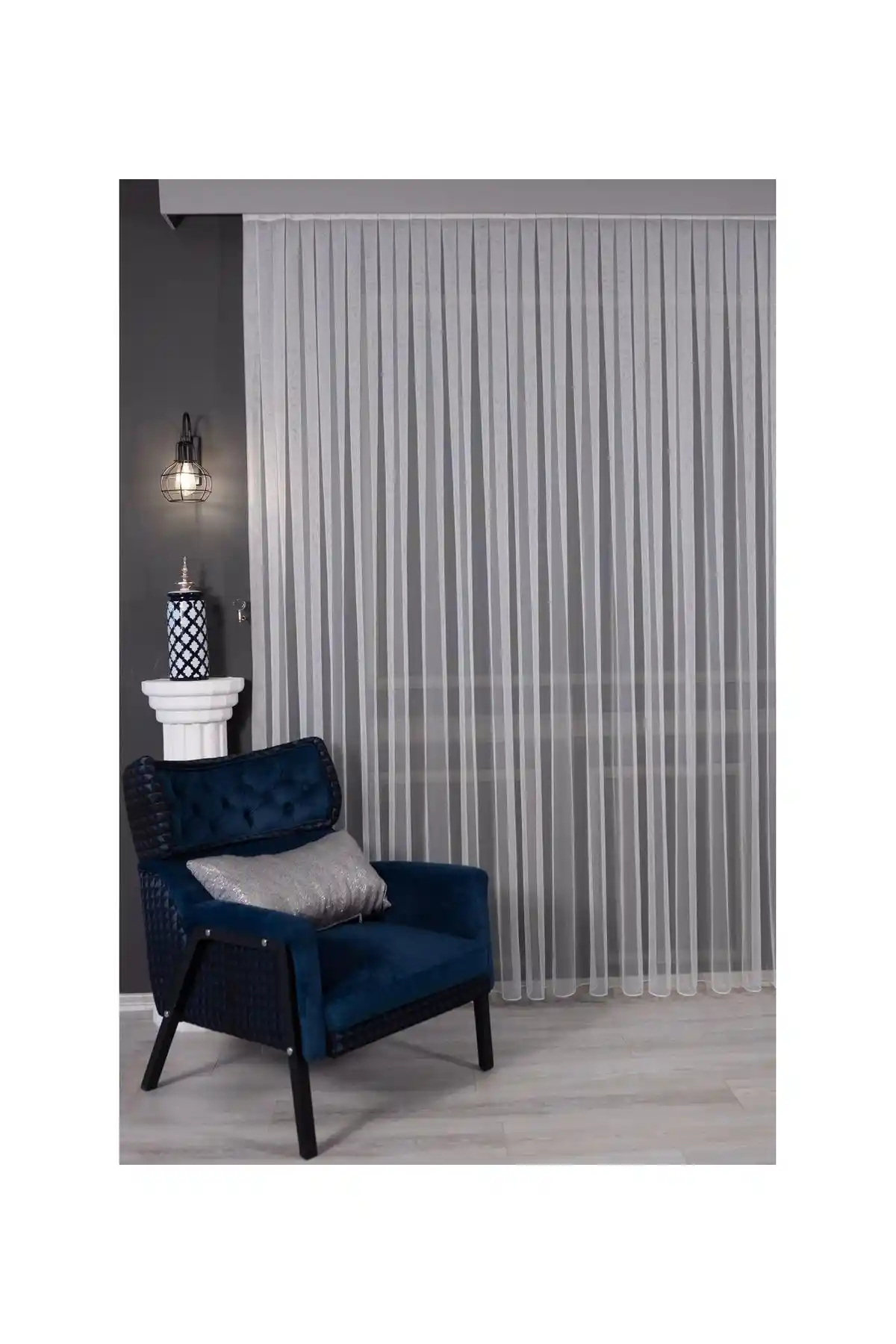 Perhal Perde ve Halı Tül Perde ile Perle Home Uzay Mavisi Fon Perde Karşılaştırması