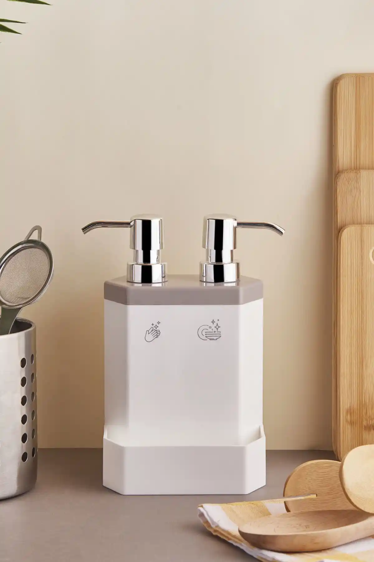 Perotti Plastik Marlon Lecce 2’li Süngerlik Hazneli Mutfak Sıvı Sabunluk Özellikleri ve Kullanım Avantajları