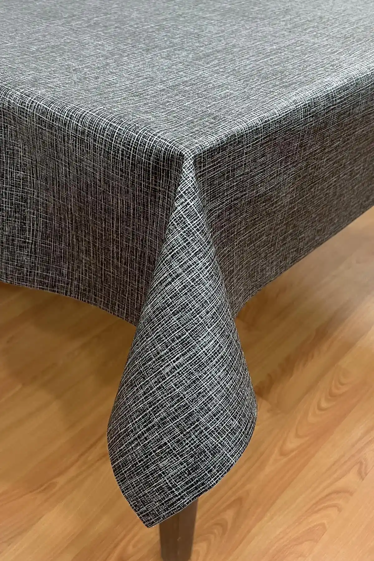 Pimula Home PVC Kaymaz Elyaf Tabanlı Silinebilir Masa Örtüsü Modern ve Dayanıklı Tasarım