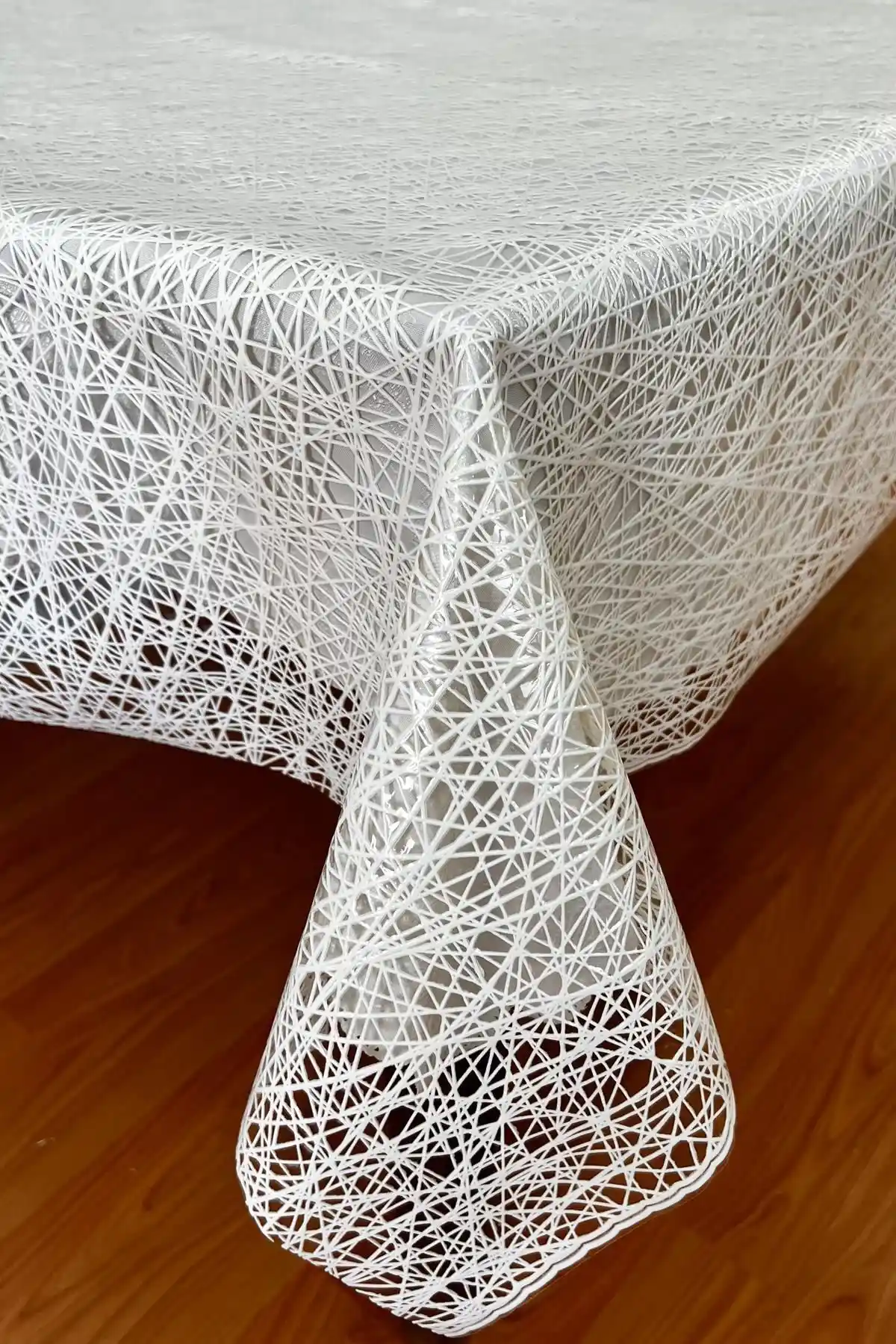 Pimulahome PVC Şeffaf Ip Desenli Masa Örtüsü Dayanıklı ve Şık Tasarım