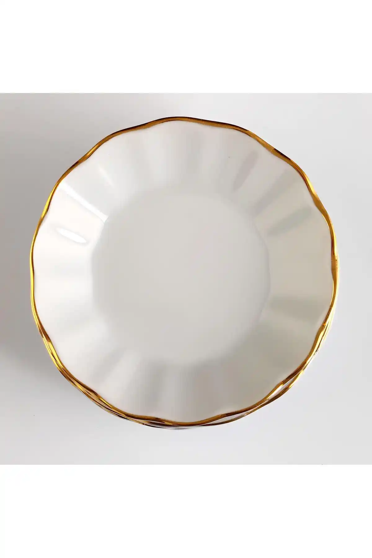 Porland 6 Kişilik Porselen Kahveci Çay Tabağı Seti Altın Detaylar ile Şıklık ve Fonksiyonellik