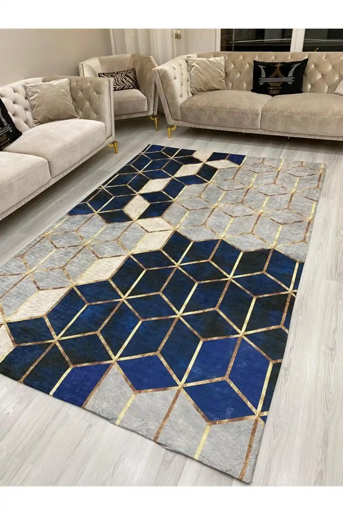 RD EKOAVM Kadife Lastikli Halı Örtüsü: Modern ve Dayanıklı Halı Koruma Çözümü