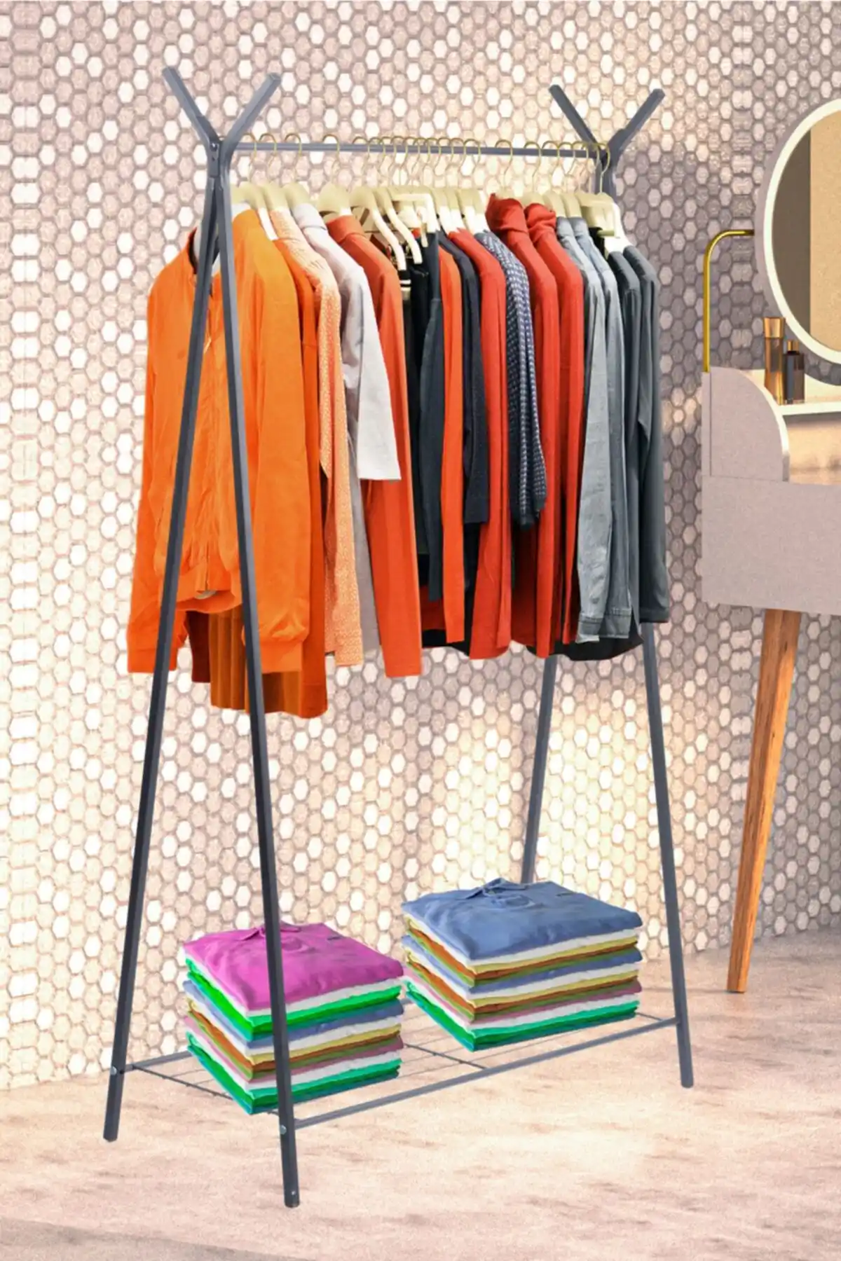 Retodesign Retohome Ayaklı Raflı ve Tekerlekli Konfeksiyon Askıları Karşılaştırması