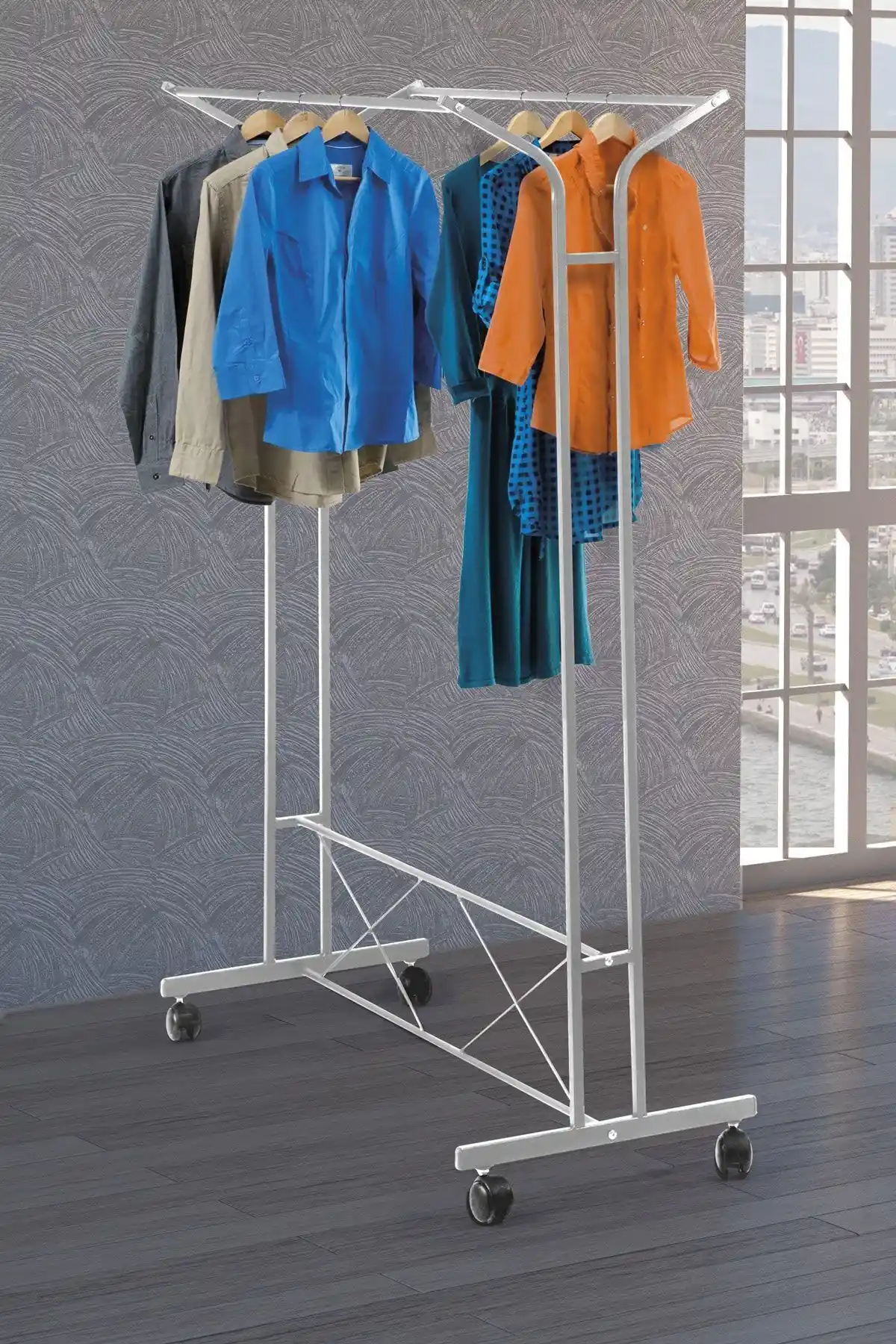 Retodesign Retohome V Konfeksiyon Ayaklı Askı Genişlik ve Yükseklik ile Pratik Depolama Çözümü
