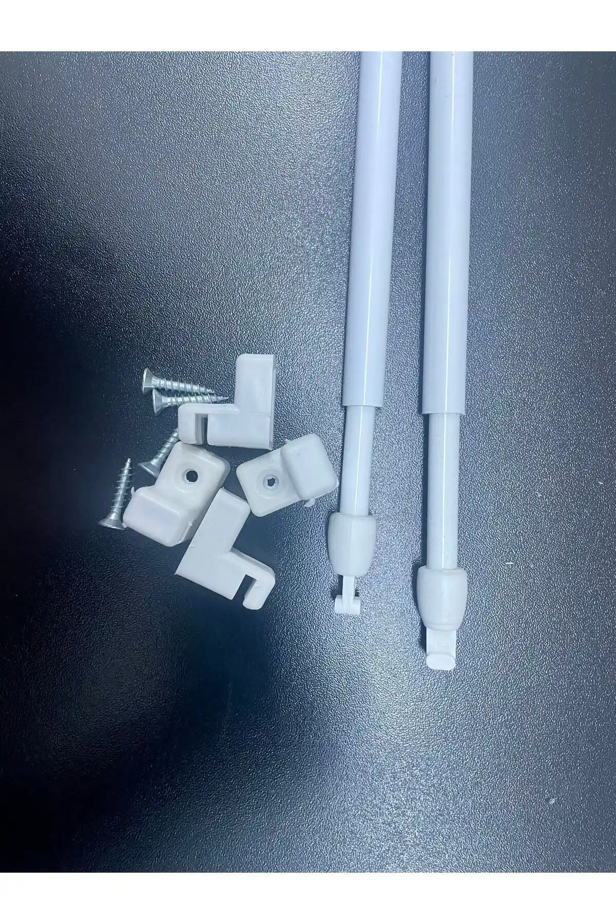 Şahinsoy Beyaz Briz Perde Çubuğu: Dayanıklı ve Ayarlanabilir Perde Aksesuarı