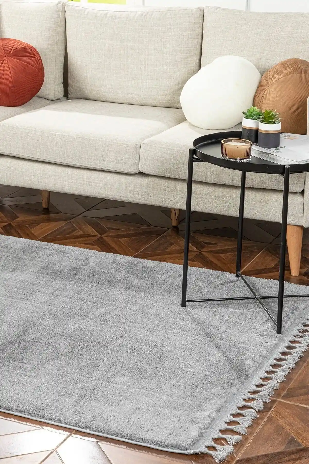 SARAZ HALI Comfort Puffy Peluş Halı Gri: Şık ve Konforlu Modern Halı Seçeneği