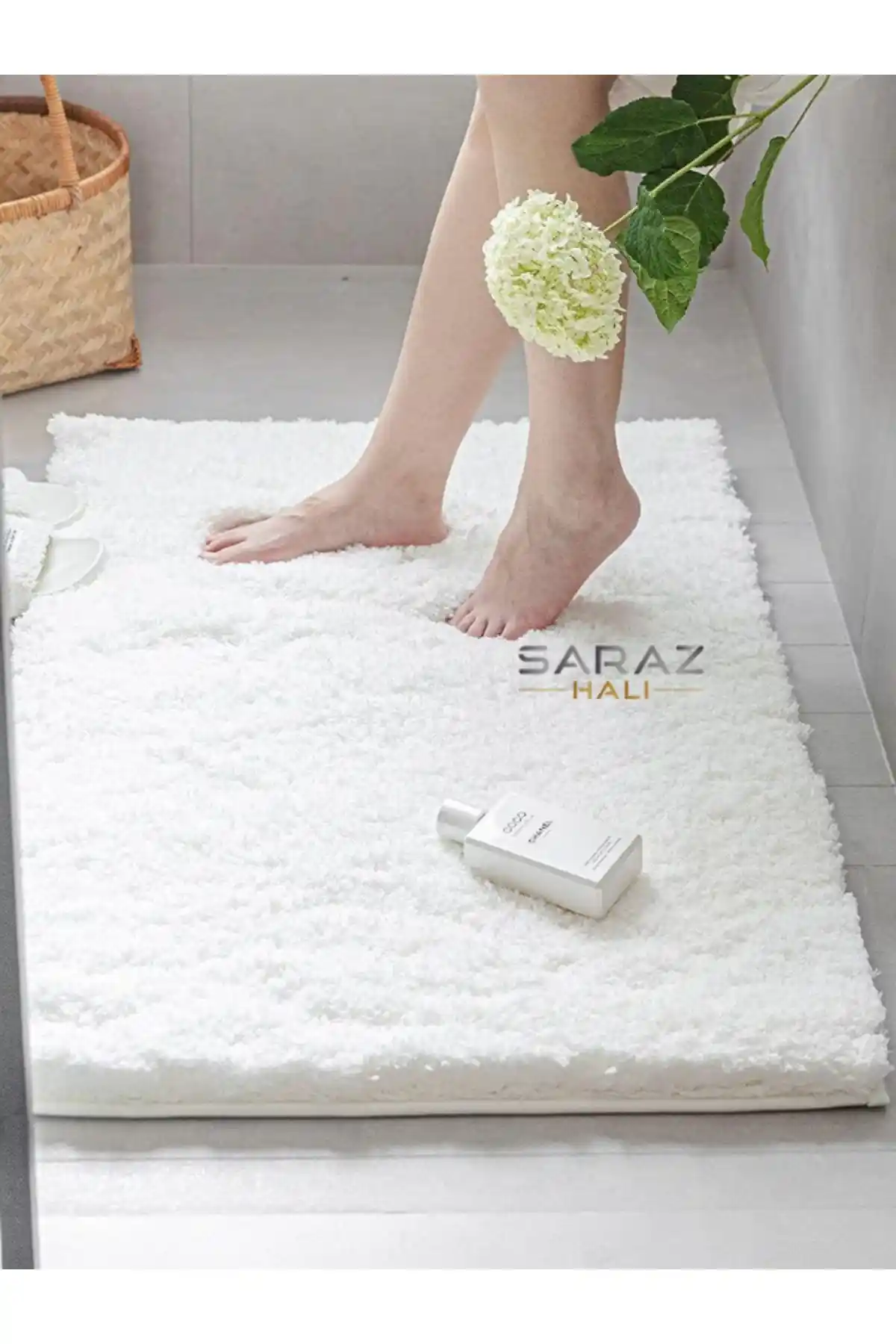 SARAZ HALI Su Emici Banyo Ayak Halısı: Dayanıklı ve Güvenli Modern Banyo Dekorasyonu