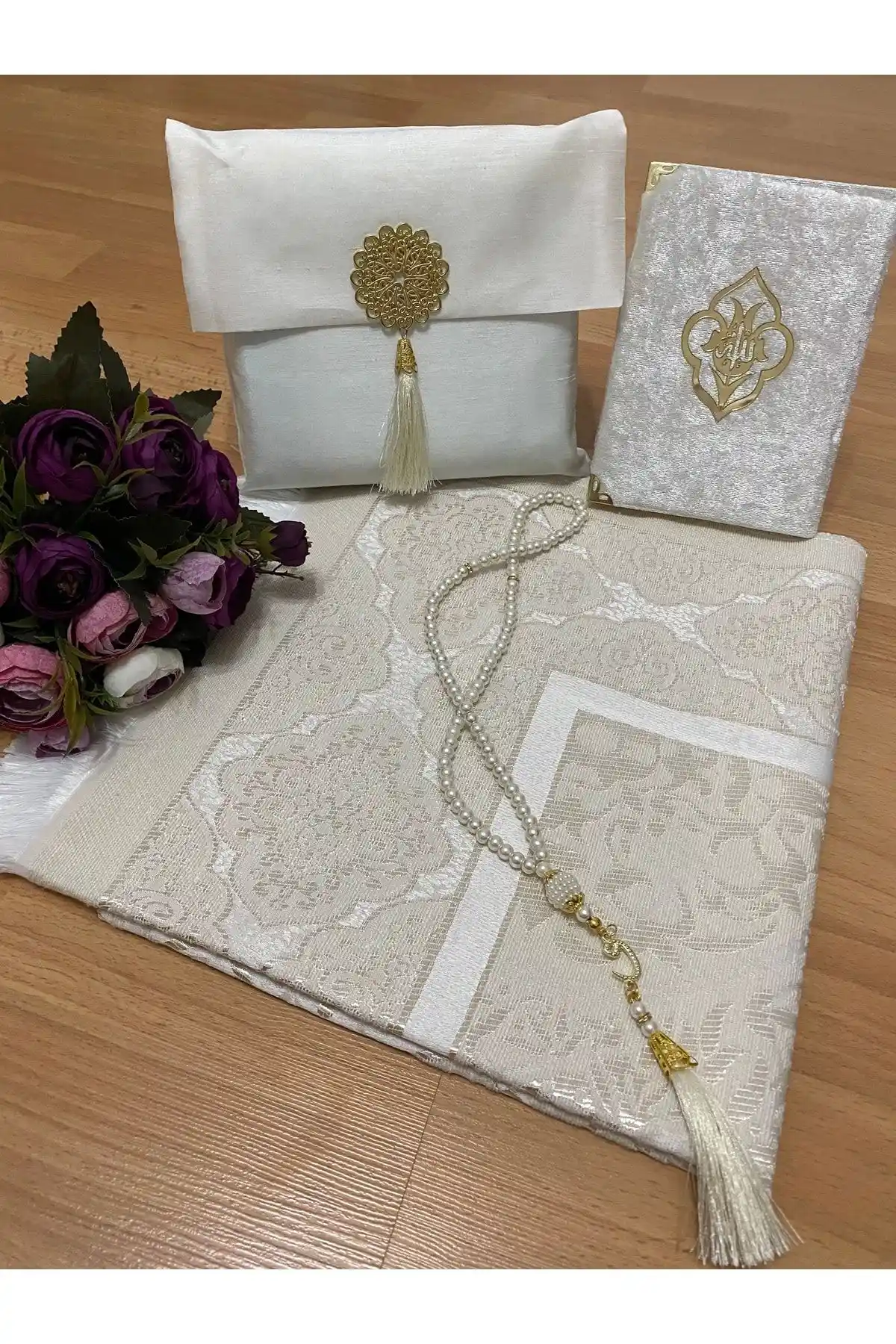 Seccade Setleri Karşılaştırması: AYHANHOME ve SOLAKLARGROUP Ürünleri İncelemesi