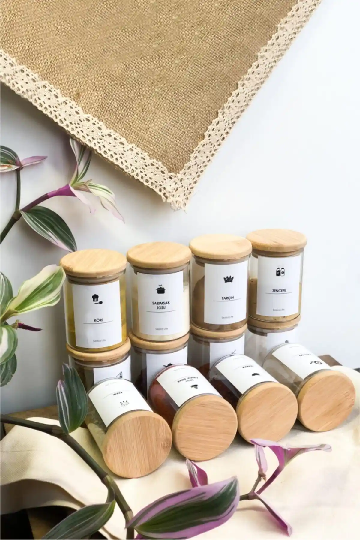 Sezka Life 12 Adet Bambu Kapaklı Borosilikat Baharatlık Kavanozları ile Mutfak Düzeni ve Estetiği Sağlayın