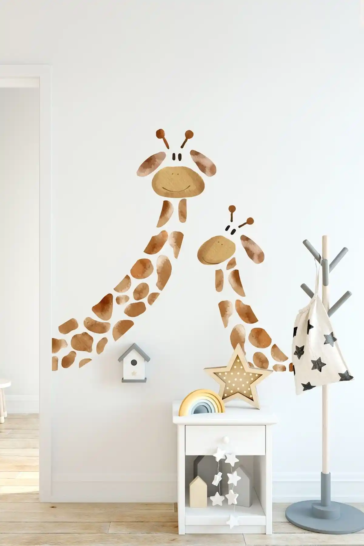 Sim706 ve Sim639 Duvar Sticker Setleri Karşılaştırması Bebek ve Çocuk Odası Dekorasyonları İçin