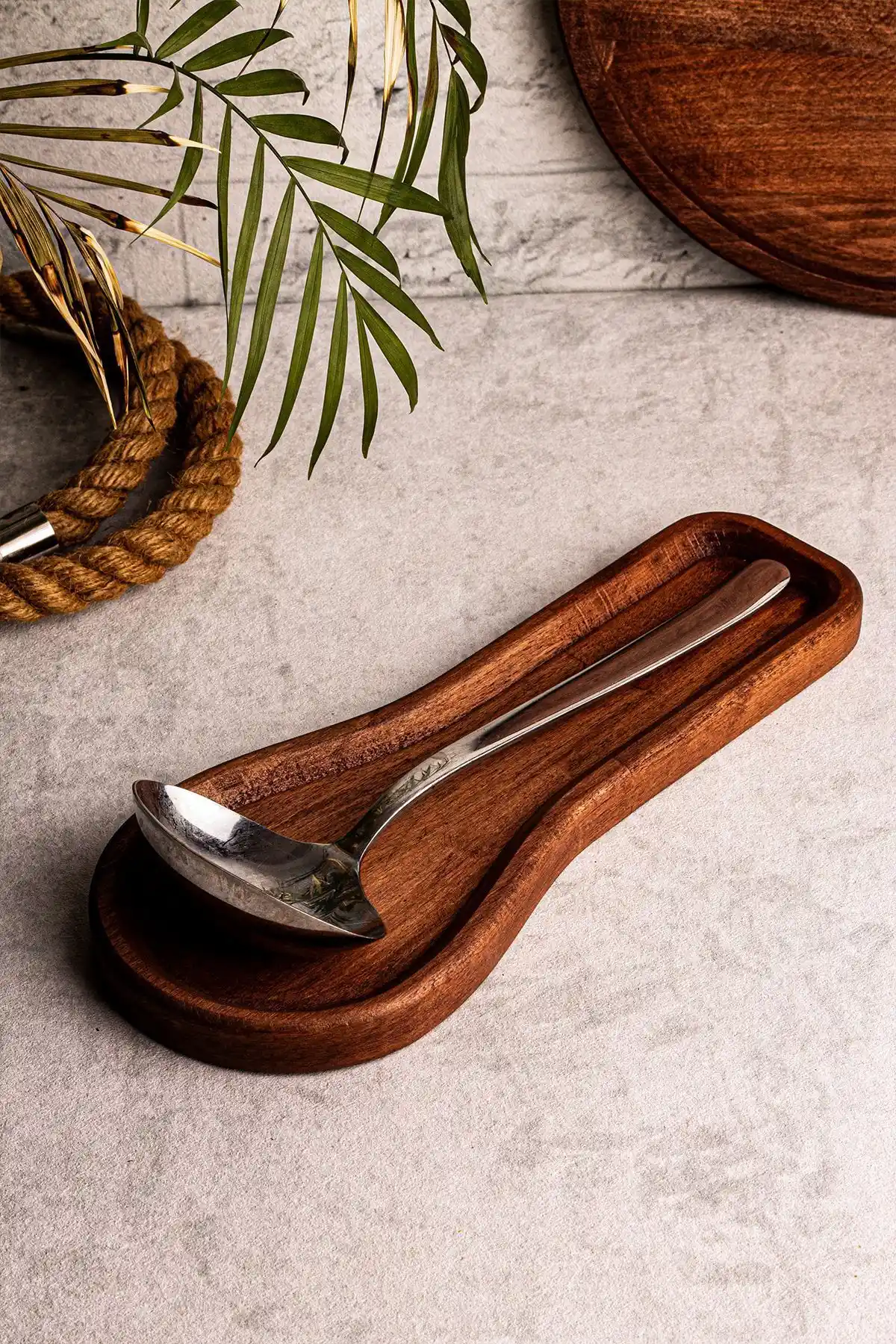 Snippy Holdy Ahşap Kirli Kaşık Altlığı: Estetik ve Fonksiyonel Mutfak Organizasyonu