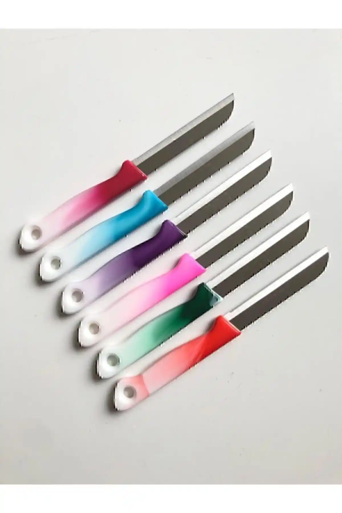 Solingen Tırtıklı Meyve ve Sebze Bıçağı Seti: Dayanıklı ve Ergonomik Mutfak Araçları