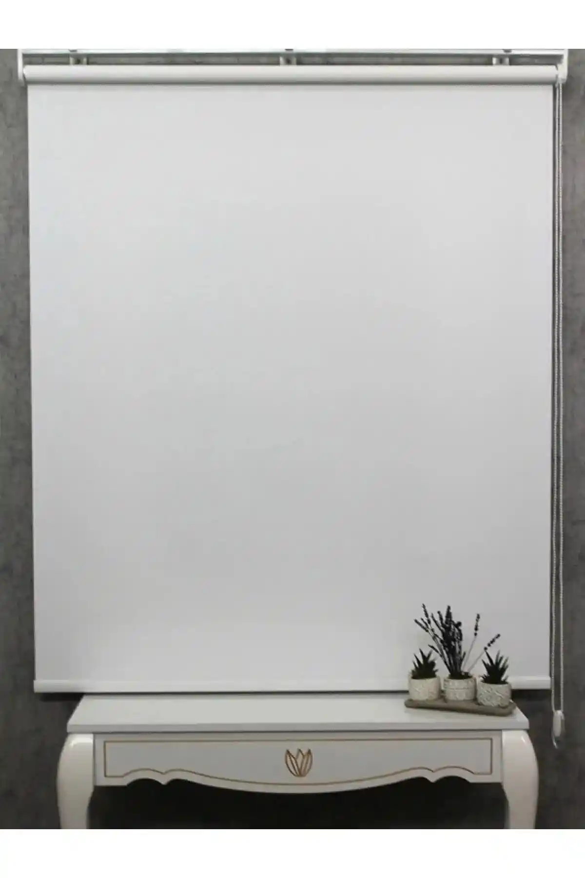 STORPEN Beyaz Stor Güneşlik Perde: Modern Yaşam Alanları İçin Şık ve Dayanıklı Tasarım (75-90 karakter)