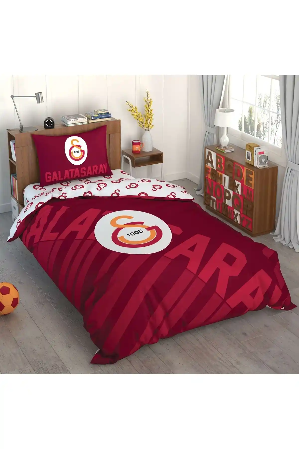 Taç Galatasaray Kırmızı Logo ve Lisanslı Pamuk Nevresim Takımı Karşılaştırması