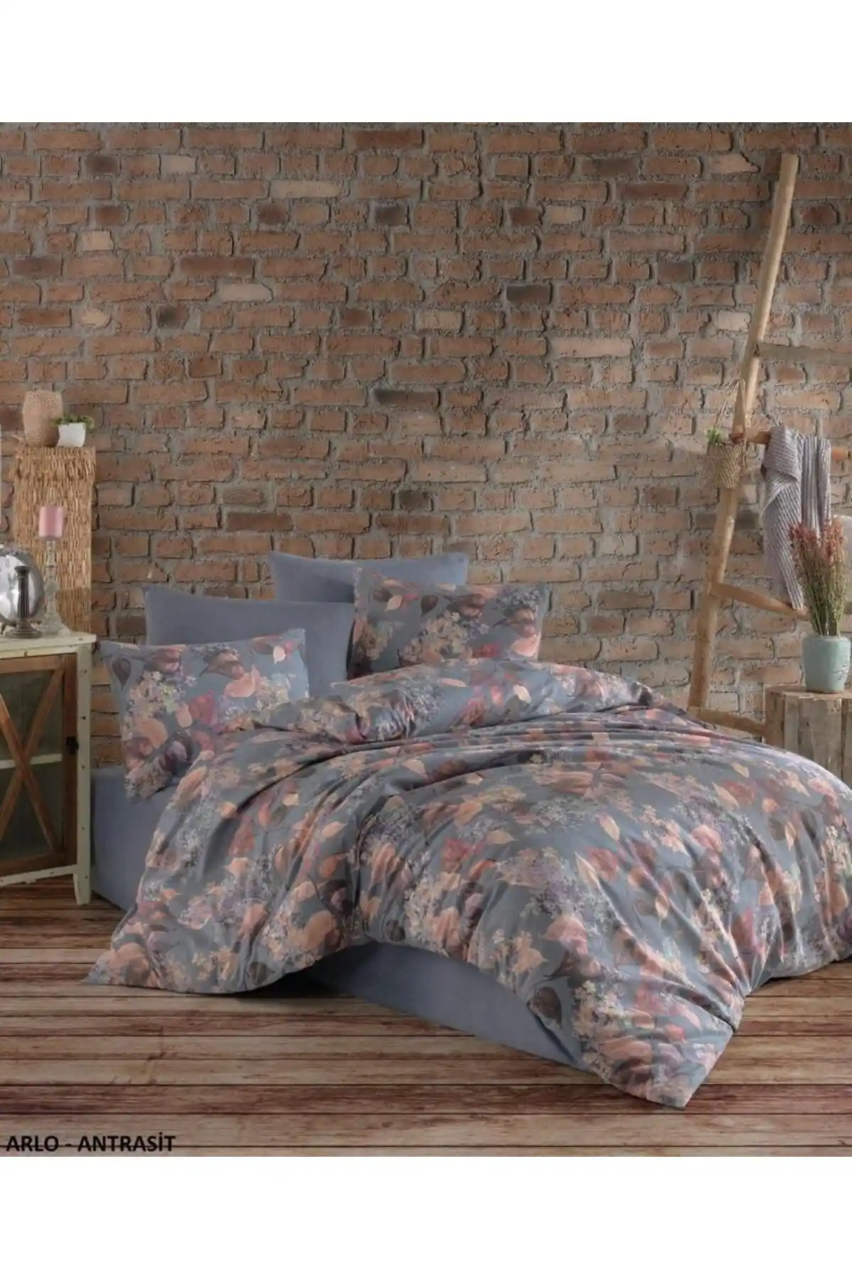 Taç Kristal Çift Kişilik Terry Cotton Nevresim Takımı Antrasit Renk ve Çiçek Deseniyle Şıklık