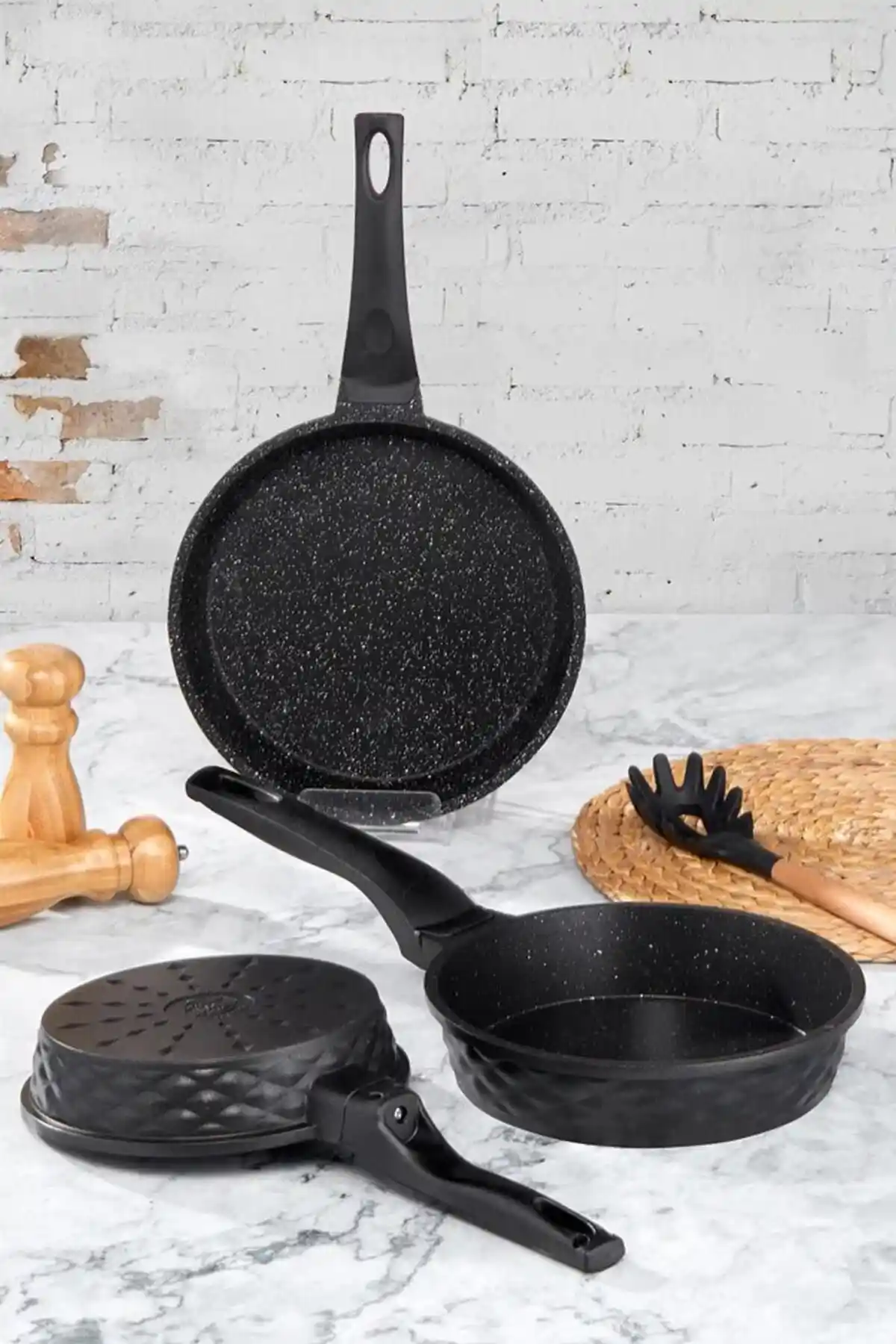 Taç Viva Döküm 3'lü Tava Seti: Dayanıklı ve Şık Mutfak Arkadaşı