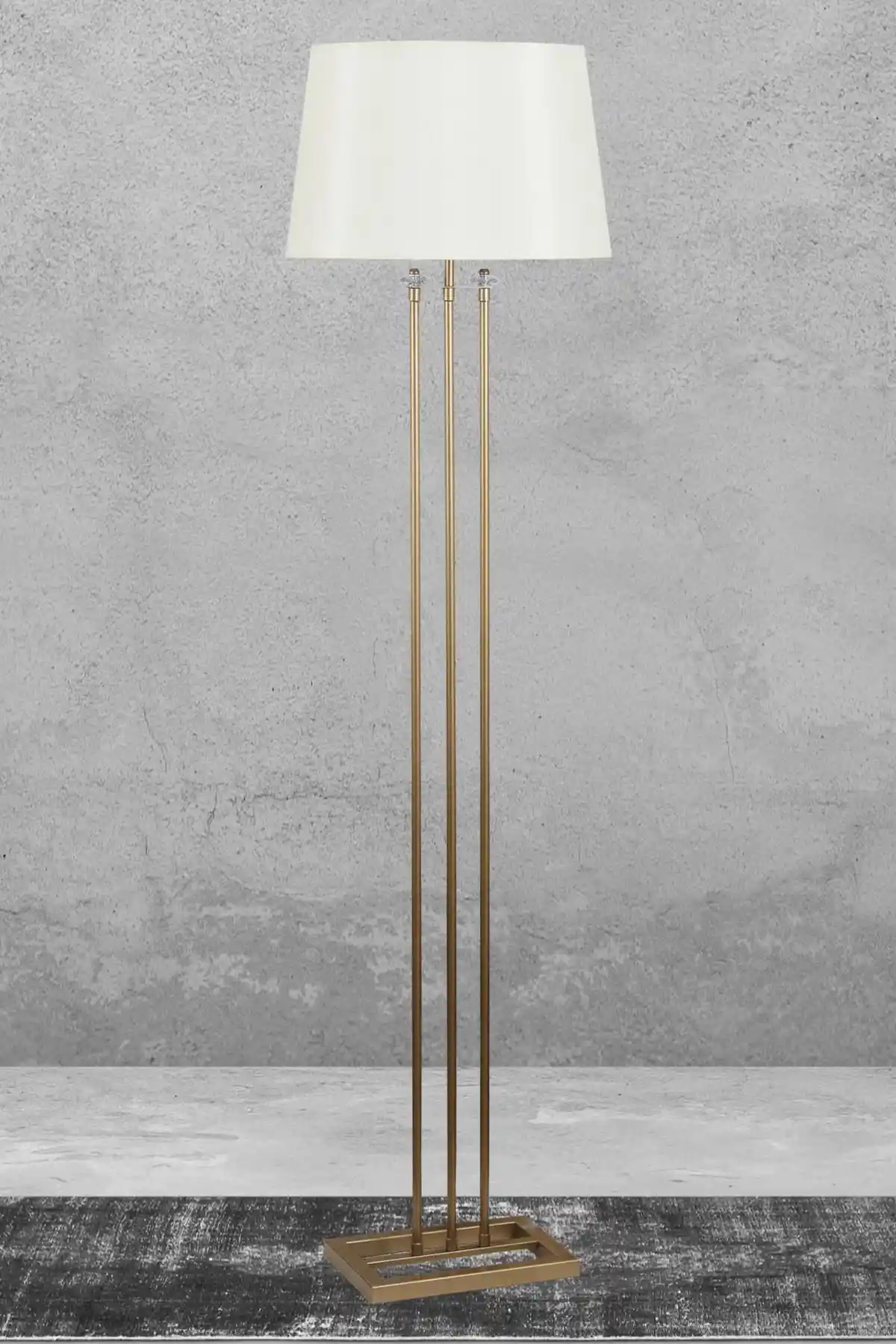 Taşcan Ayınlatma Lona Eskitme Lambaderi Modern ve Şık Tasarımıyla Dekorasyonunuza Estetik Katıyor