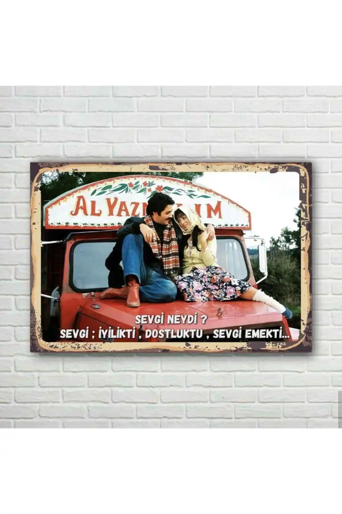 TRENDPOSTER Retro Ahşap Poster Karşılaştırması: Al Yazmalım ve Ünlü Oyuncular Temalı Tasarımlar