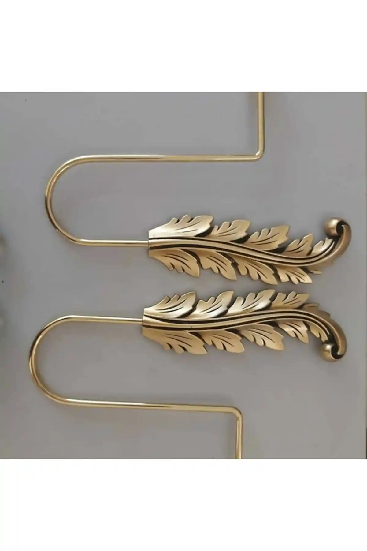 Uky Ikili Perde Bağlama Aparatı ve Helezoni Korniş Kilit Karşılaştırması