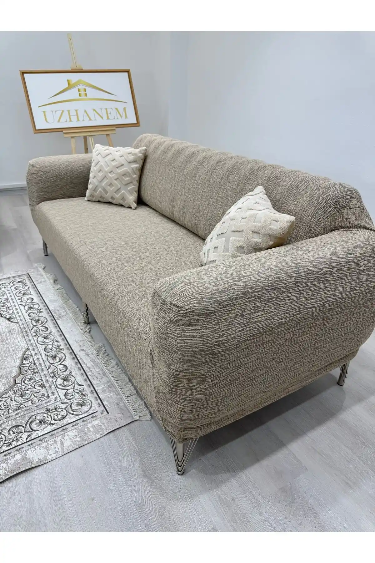 UzHanem Jakarli 3 Kişilik Koltuk Örtüsü: Estetik ve Koruma Sağlayan Modern Tasarım