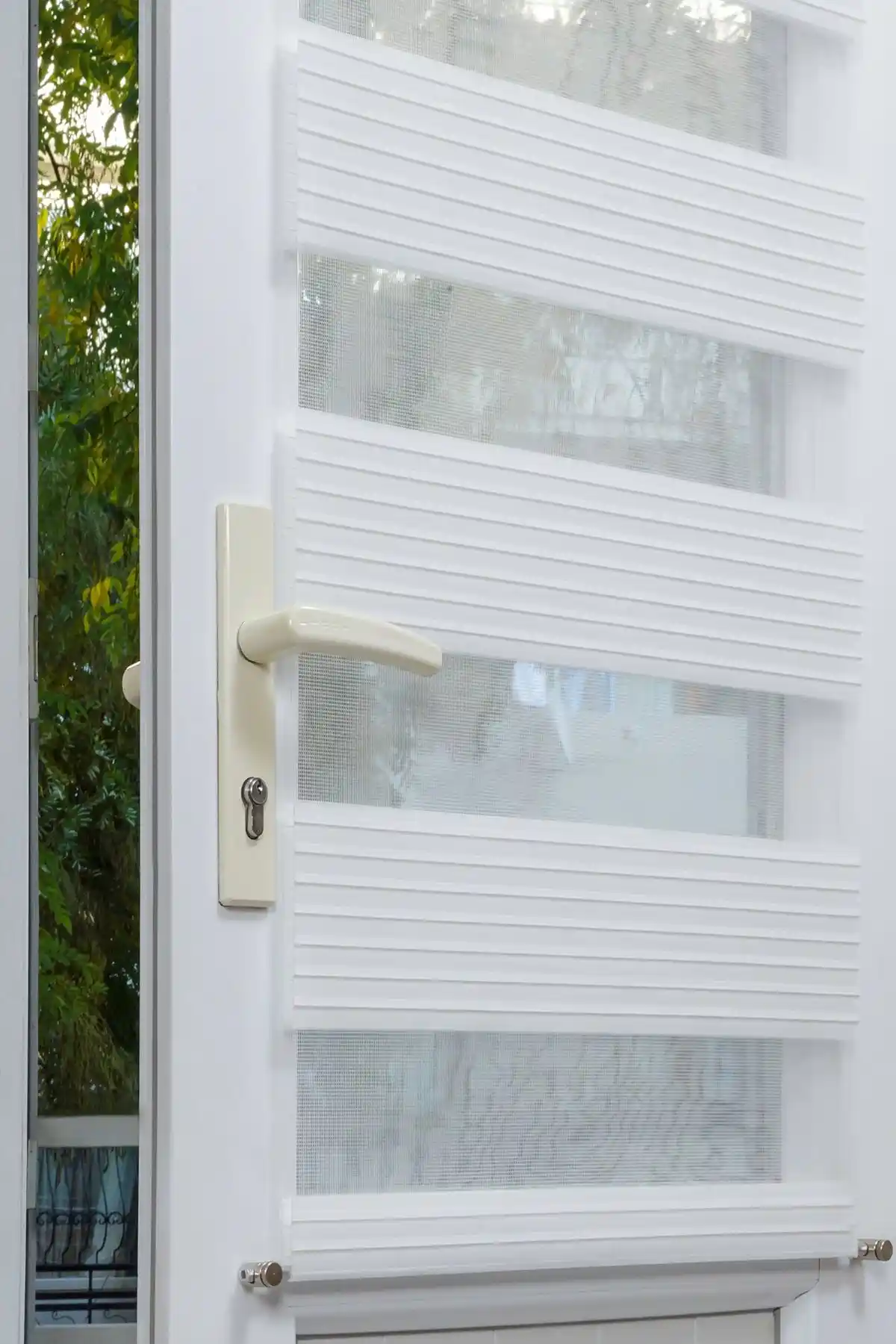 Venti Kapı ve Pencere Üstü Metal Rustikli Beyaz Plise Zebra Perde 2609