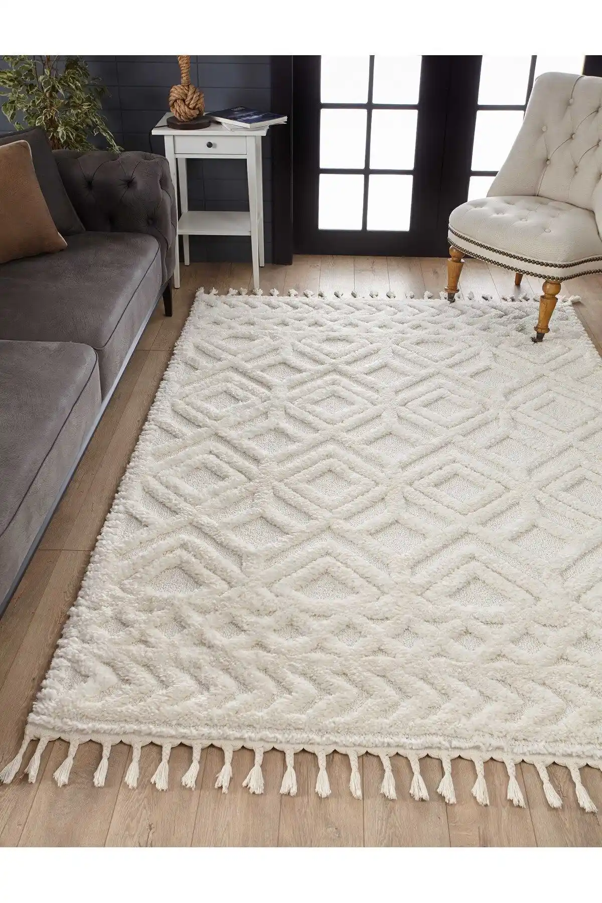 Venucci Ariana Bukleli Yüksek Peluş Post Halısı: Modern ve Dayanıklı Ev Dekorasyonu Ürünü