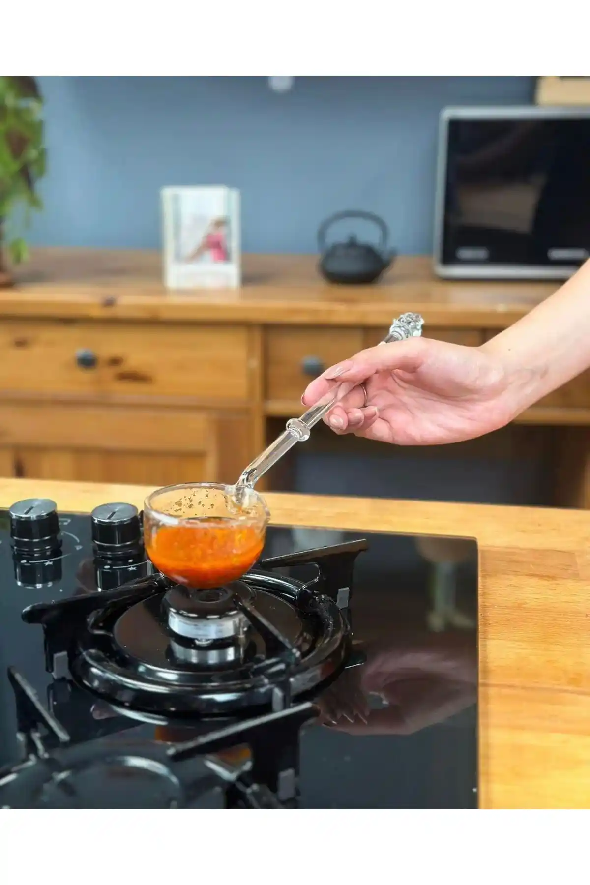 Vivien Home Cam Yemek Kepçesi: Şeffaf ve Dayanıklı Modern Mutfak Gereçleri