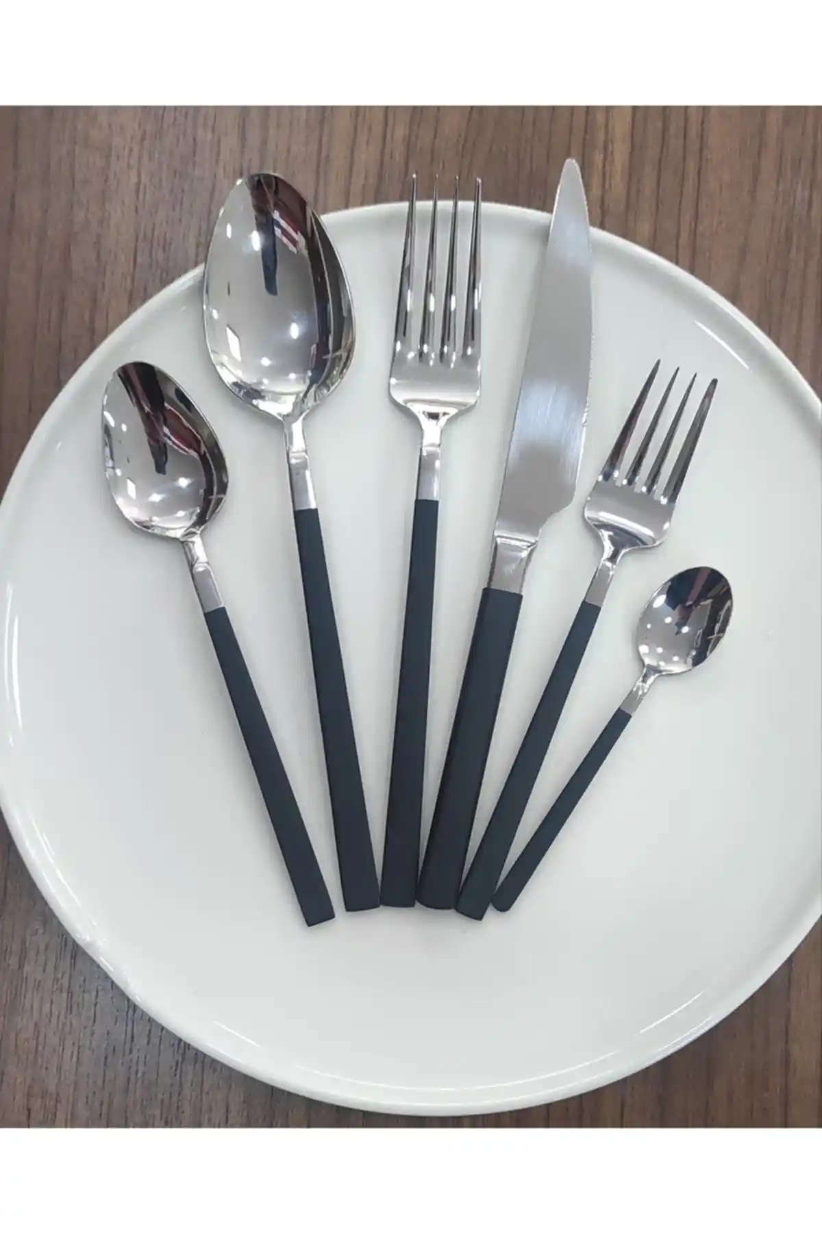 Wessenburg Berlin 36 Parça Siyah Çelik Çatal Kaşık Bıçak Seti Modern ve Dayanıklı Tasarım