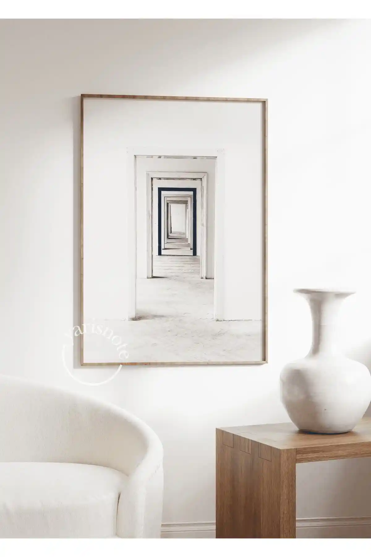 Yaris Note Archway Çerçevesiz Poster: Modern ve Minimalist Duvar Dekorasyon Fırsatı
