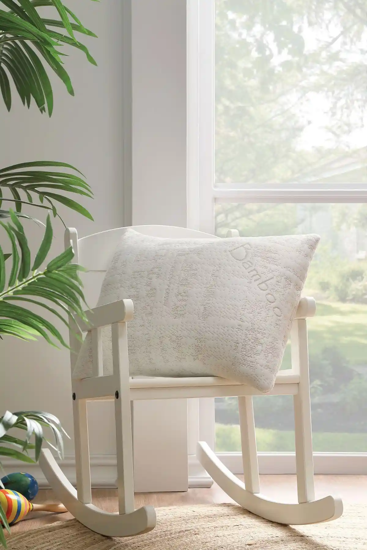 Yataş Mini Bambu Bebek Yastık: Sağlıklı ve Konforlu Uyku İçin Modern Tasarım