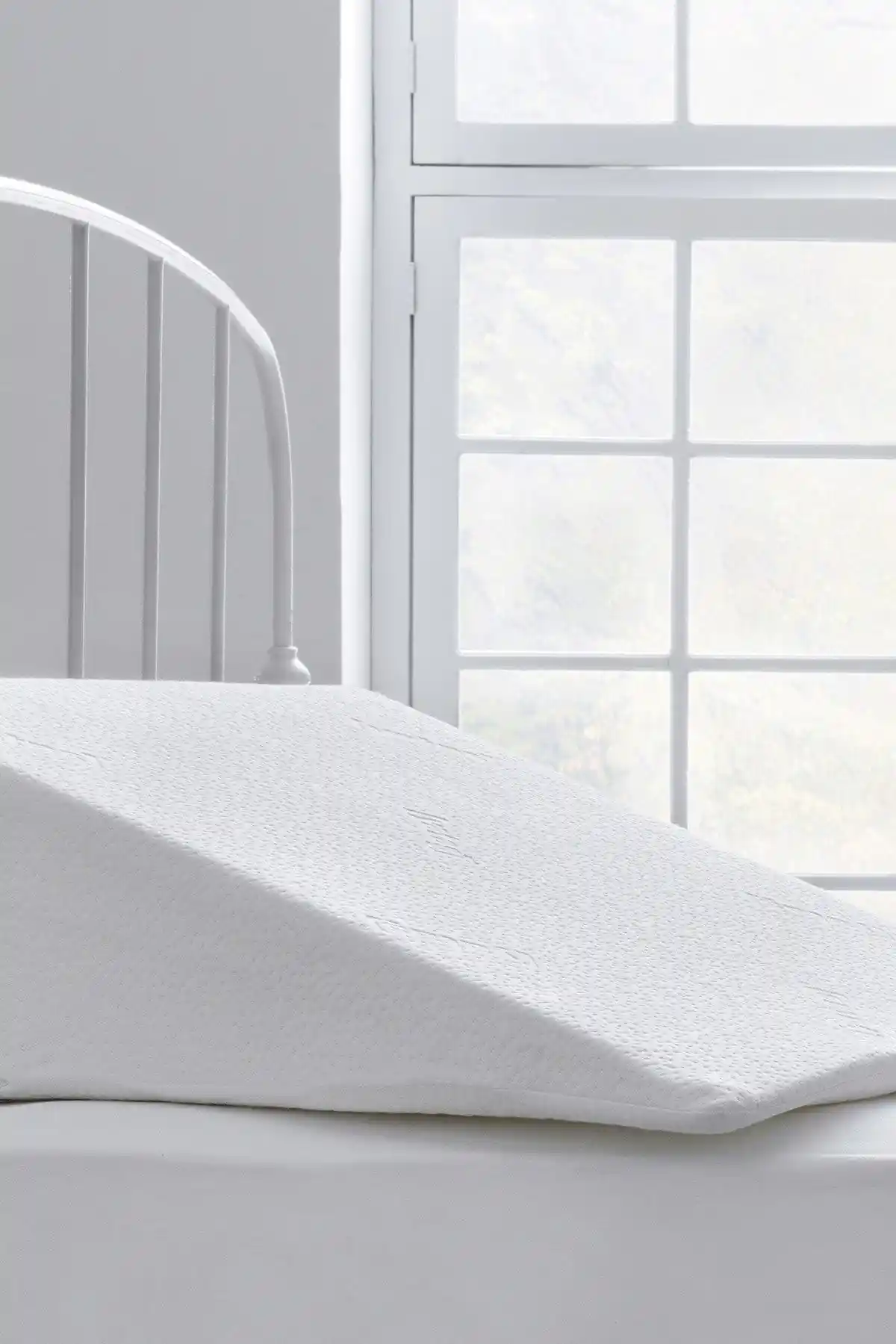 Yataş Reflü Medikal Yastık: Konfor ve Sağlık İçin Ergonomik Uyku Desteği