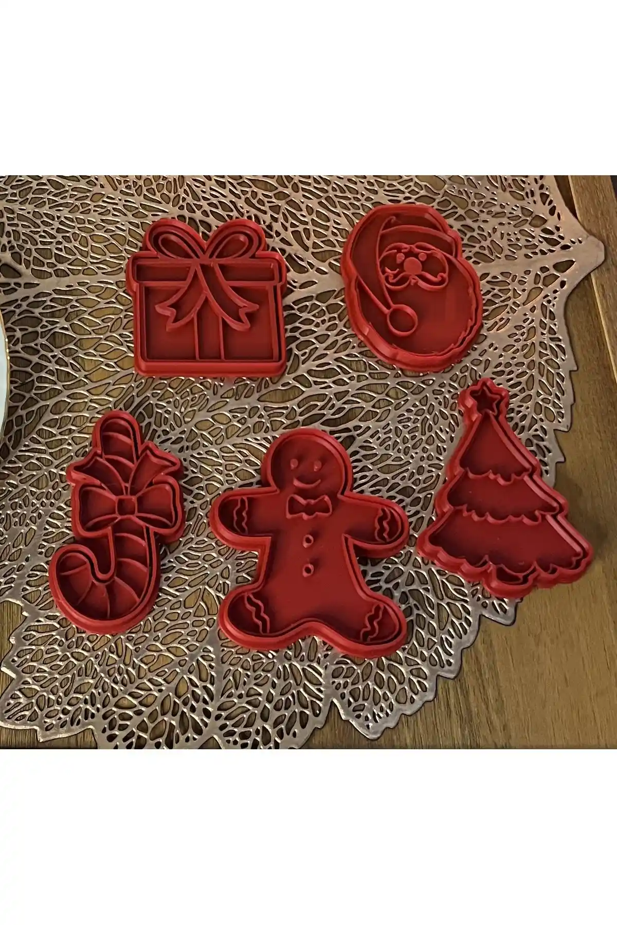 Yeniyıl Kutlamaları İçin Çok Şekilli Kurabiye Kalıbı Seti ve Kullanım İpuçları