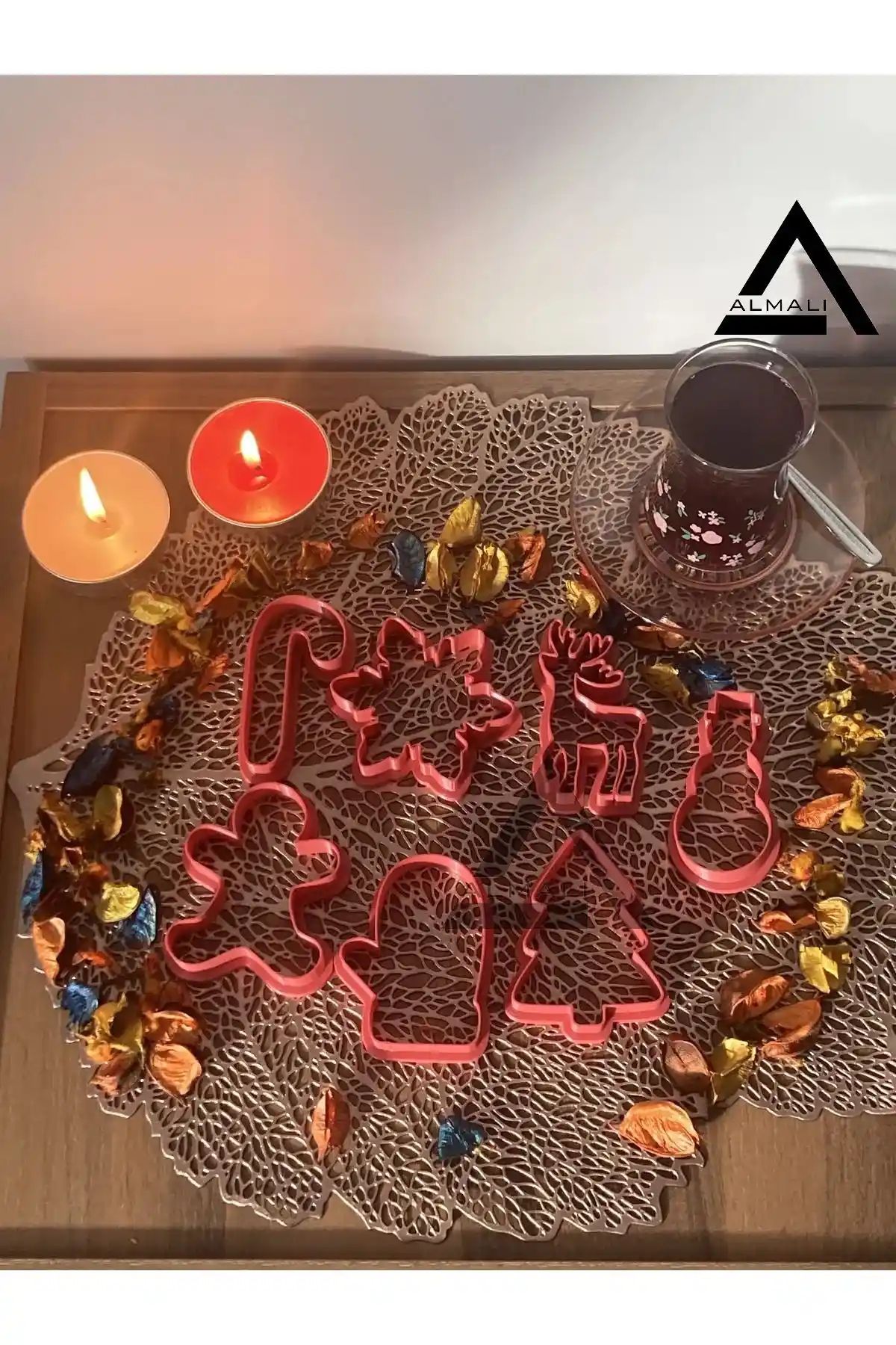 Yılbaşı Temalı Kurabiye Kalıbı Seti 7 Parça Dayanıklı ve Renkli Tasarımlar