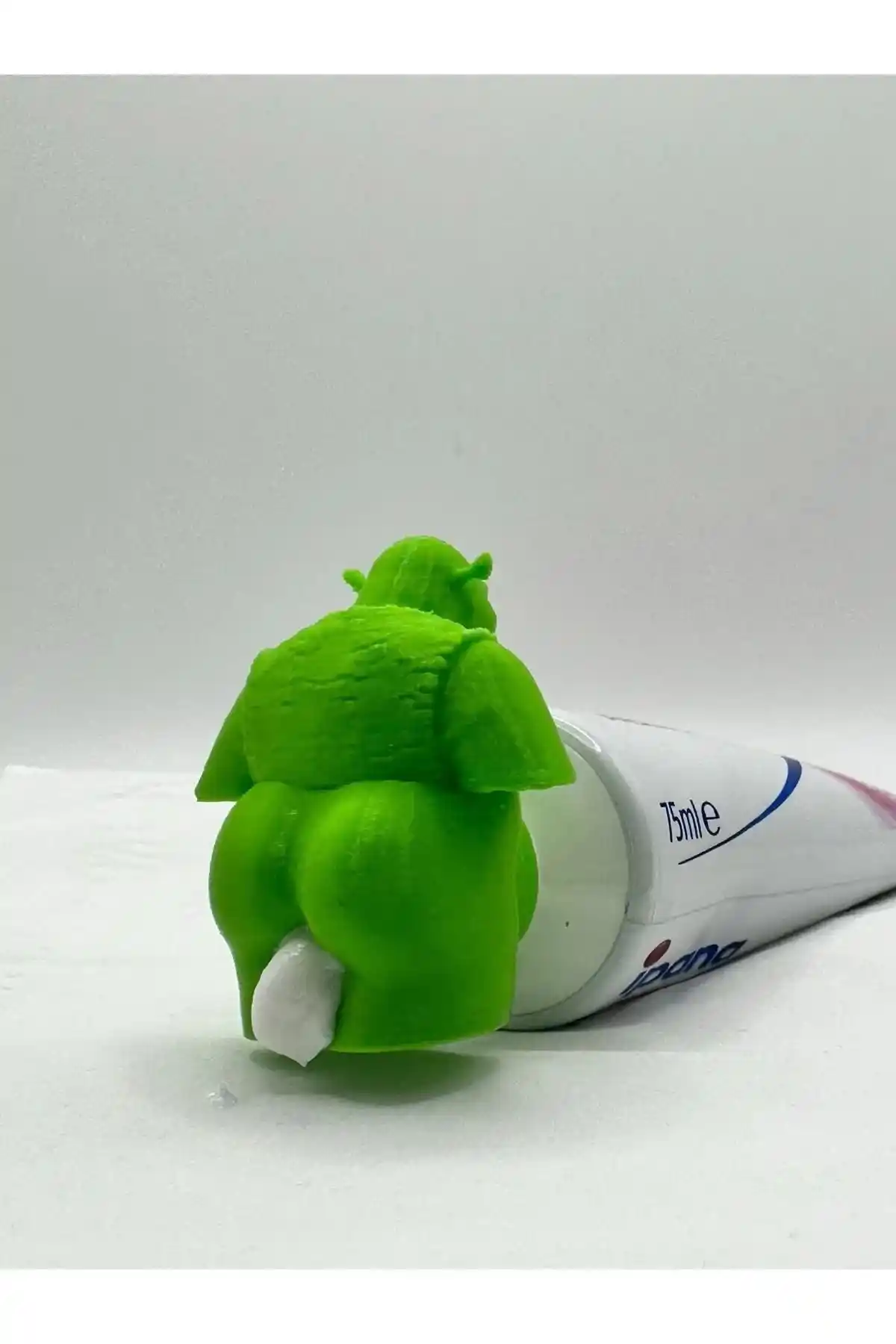 Zfrgroup Shrek Temalı Diş Macunu Kapağı Çocuklar İçin Eğlenceli ve Dayanıklı Tasarım