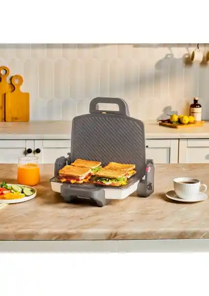 Karaca Swiss Izgara ve Tost Makinesi: Yüksek Performanslı Çok Fonksiyonlu Mutfak Aleti