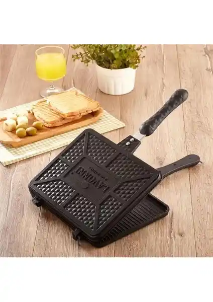 Lavonni Döküm Granit Ocak Üstü Tost Makinesi: Dayanıklı ve Pratik Mutfak Çözümü