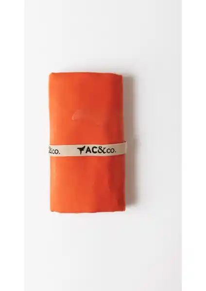 Altınyılzıd Classics ve Decathlon Nabaiji Mikrofiber Havluları Karşılaştırması