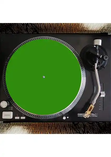 Çıtırtılı Sesler Keçe Pikap Matı: Plakların Ömrünü Uzatan Yüksek Kaliteli Aksesuar