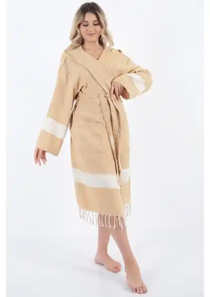 Karşılaştırmalı İnceleme: Buldan Concept Celena Peştemal Bornoz ve Oyalı Textile Çocuk Bornozu