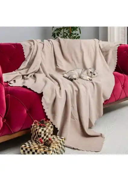 Latuda Koltuk Örtüleri Karşılaştırması: Kaymaz ve Evcil Hayvan Dostu Modeller