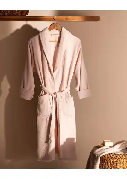 Madame Coco Belda ve Maynor Kimono Unisex Bornoz Karşılaştırması ve Özellikleri