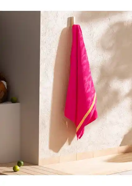 Madame Coco Niels ve Voilier Plaj Havluları Karşılaştırması ve Seçim Rehberi